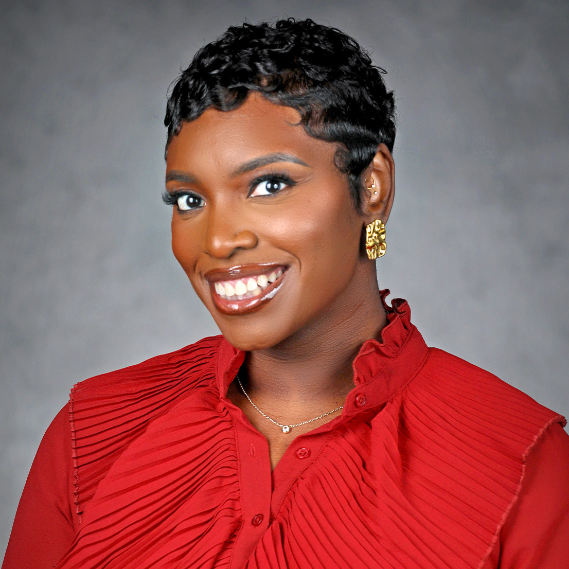 Headshot of Shelcey R. Hussey