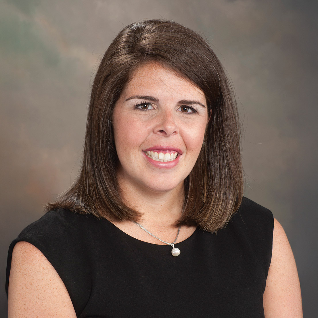 Heashot of Lauren Shull Matthews